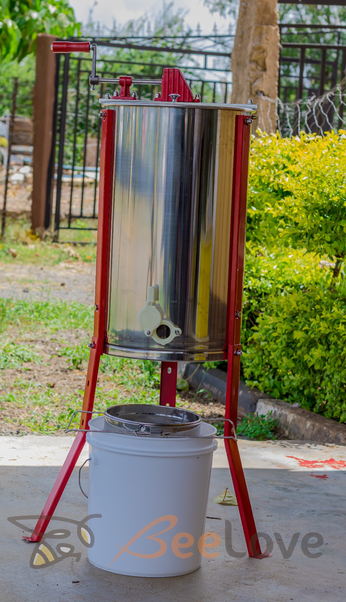 Manual Honey Extractor (3/6 frame)